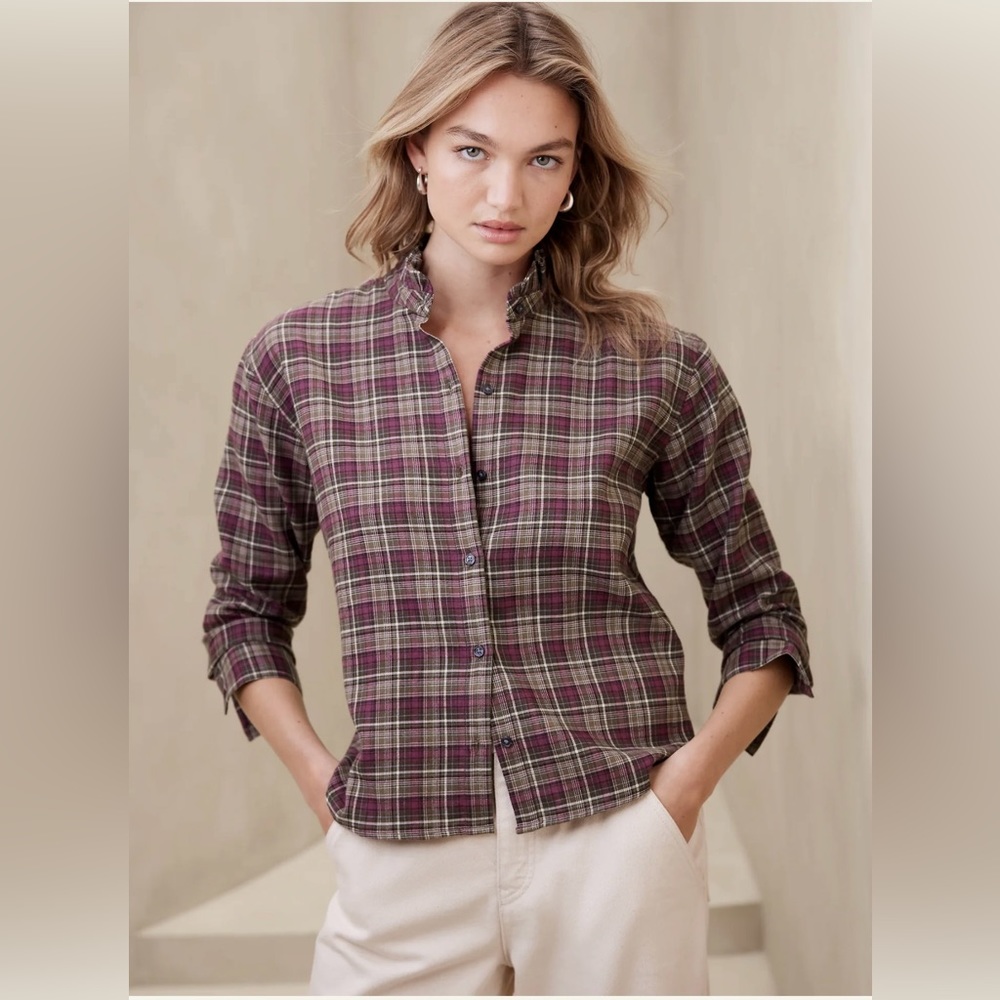 RUFFLE-NECK FLANNEL SHIRT SIZE MEDIUM